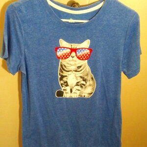 Ladies patriotic cat tee - size medium